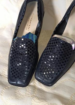 Італійські шкіряні туфельки,мокасини,39-39,5 розм.