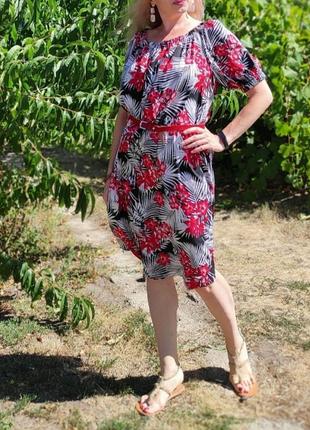 Легка сукня міді квітковий принт платье з відкритими плечима2 фото