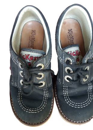 Дитячі туфлі на шнурівці шкіряні замша оригінал від бренду kickers розмір 314 фото