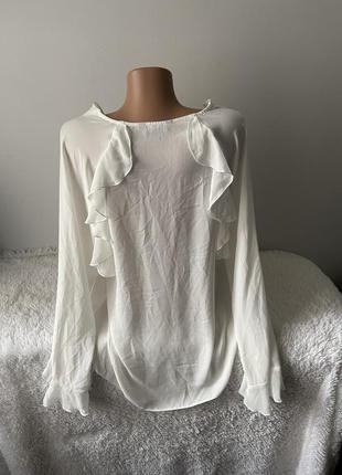 Біла блуза з рюшами4 фото