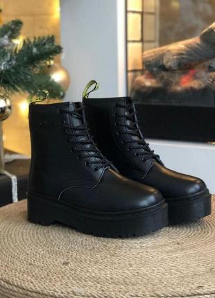 Ботінки жіночі зимові dr. martens jadon mono black logo

/ женские зимние ботинки на меху мартинс4 фото