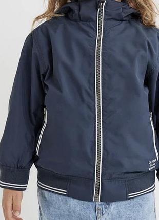 Дитяча куртка вітровка