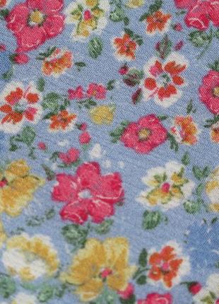 Красивая блуза с открытыми плечами в мелкий цветочек из жатой ткани6 фото