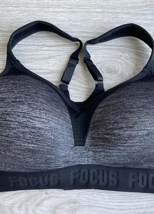 Спортивний топ розмір 36d / 80d2 фото