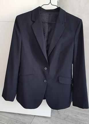 Базовий стильний піджак