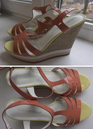 Брендові босоніжки на корковій платформі