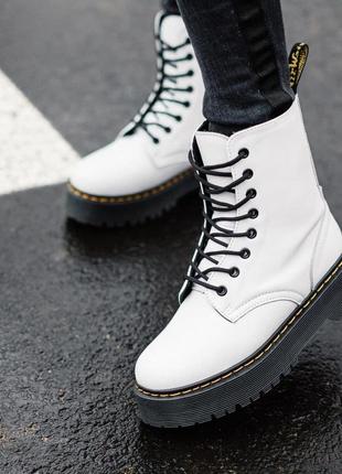 Ботінки жіночі зимові dr. martens jadon white black no logo

/ женские зимние ботинки на меху мартинс5 фото