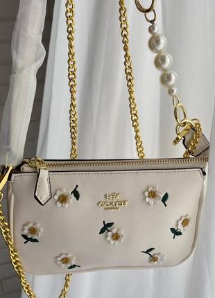 Сумочка в стилі coach ромашка