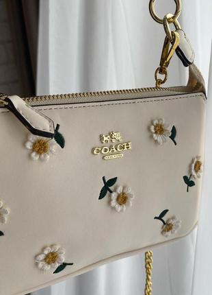 Сумочка в стилі coach ромашка4 фото