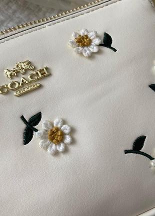 Сумочка в стилі coach ромашка