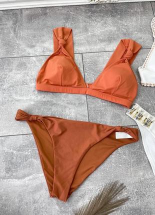 Кораловий розділений купальник з чашечками