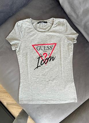 Базова сіра футболка від guess