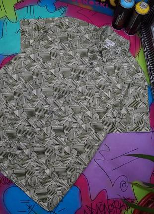 Класична теніска принт орнамент