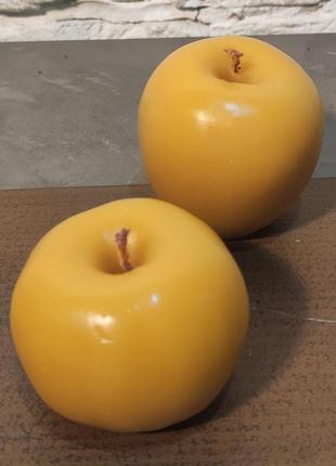 Свіча яблуко жовте 23 фото
