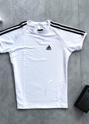 Летняя весенняя футболка с коротким рукавом adidas