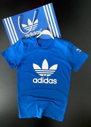 Летняя мужская футболка с коротким рукавом adidas