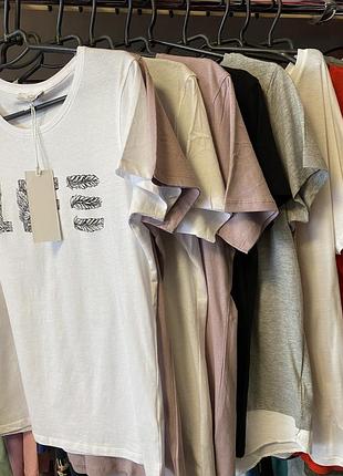 Жіночі футболки італія