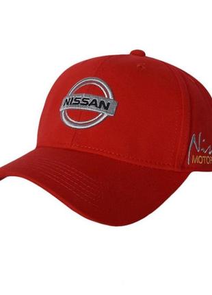 Автомобильная кепка sport line красная с лого nissan. артикул: 45-0388