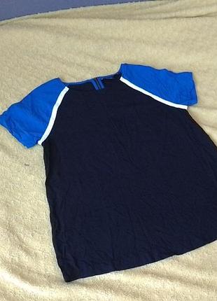 Жіноча футболка