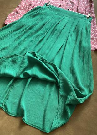 Смарагдова спідниця з натуральної тканини від bhs, свободная и комфортная юбка длинны миди натуральная ткань8 фото