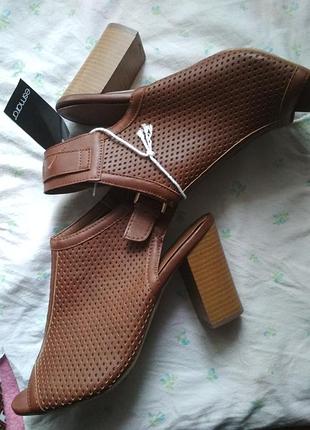 Esmara шикарні нові босоніжки 39р. супер ціна