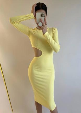 Лимонное платье мили обтягивающее с вырезом на ребрах и длинным рукавом трикотаж однотонное стильное модное хб4 фото