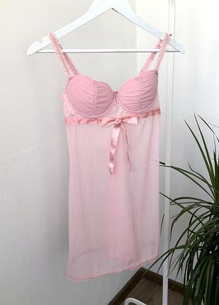 Ніжно рожевий пеньюар з чашками