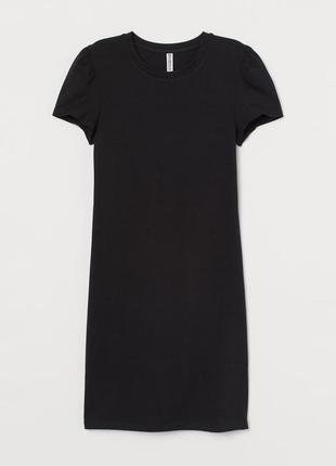 Черное платье в рубчик с объёмным рукавом h&m2 фото