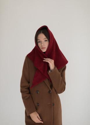 Косынка на голову женская зимняя из ангоры стильная, современный платок для девушки утепленный бордового цвета2 фото