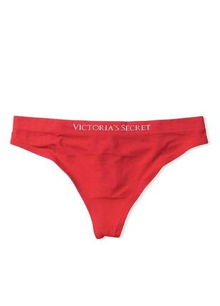 Трусики червоні стрінги логотип оригінал victoria’s secret3 фото