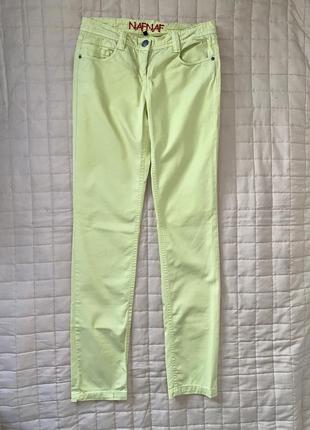 Яскраві джинси скінні лимонного відтінку naf naf