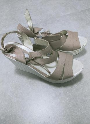 Босоніжки bistfor.