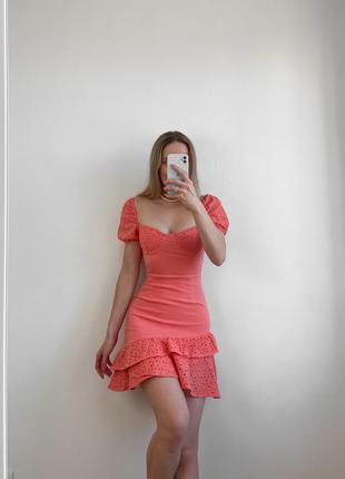 Сукня міні з чашечками