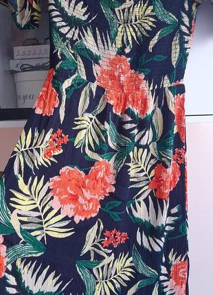 Платье на плечи,  сукня