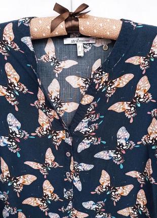 Жіноча блуза з принтом "метелики", розмір м6 фото