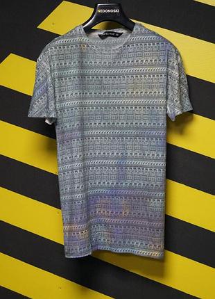 Футболка з градієнтом і візерунком