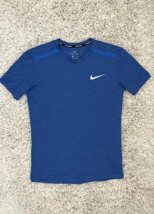 Спортивна футболка nike