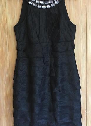 Вишукане чорне платтячко