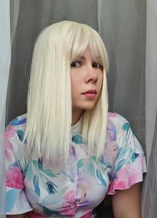 Парик топер блонд каре с челкой термо перука світла біла з чубчиком3 фото