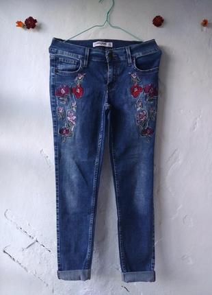 Джинсы с вышивкой gloria jeans размер 421 фото