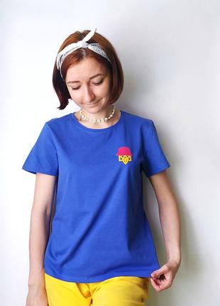 Жіноча патріотична футболка синього кольору2 фото