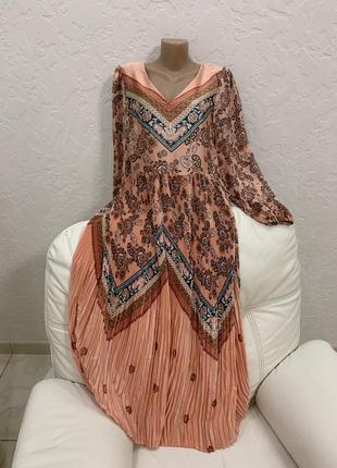 Розкішна сатинова сукня пліссе waikiki m