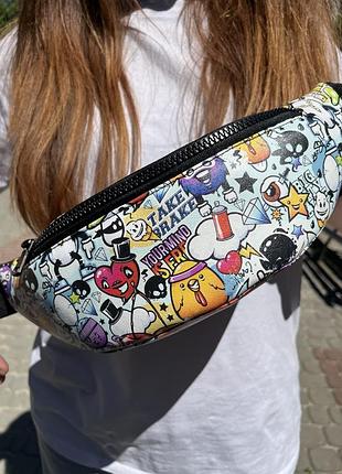 Поясная сумка, бананка, вместительная, универсальная