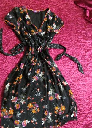 Шикарне легке плаття на підкладці