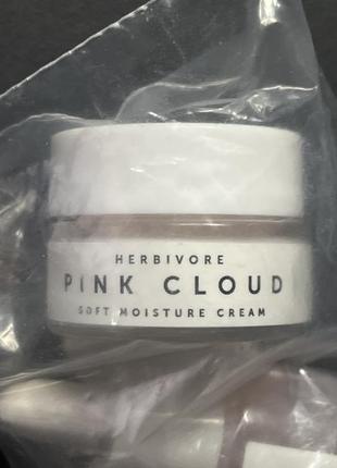 Легкий зволожуючий крем herbivore pink cloud soft moisture cream з марокканської трояндою3 фото