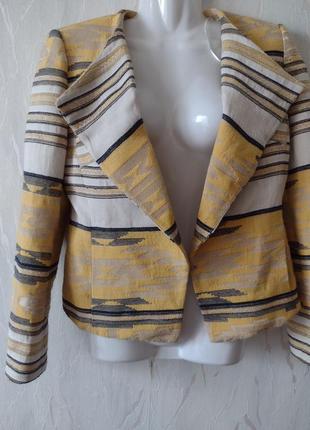 Пиджачок -накидка с кармашками в швах  производство марокко