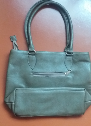 Очень красивая, легкая, вместительная сумка. цвет - хаки.3 фото