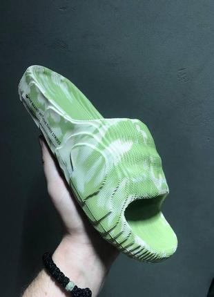 Тапки тапочки yeezy adilette slide magix lime шльопанці