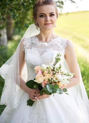 Весільне плаття в одному екземплярі1 фото