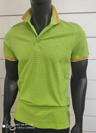 Лёгкая яркая мужская футболка поло